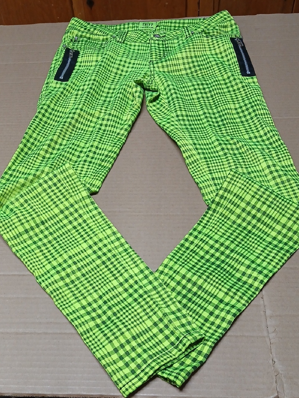 Tripp NYC Neon Green & Black Plaid Skinny Jeans Pants w Skull & Zipper Details 5